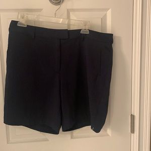 Lady Hagen golf shorts